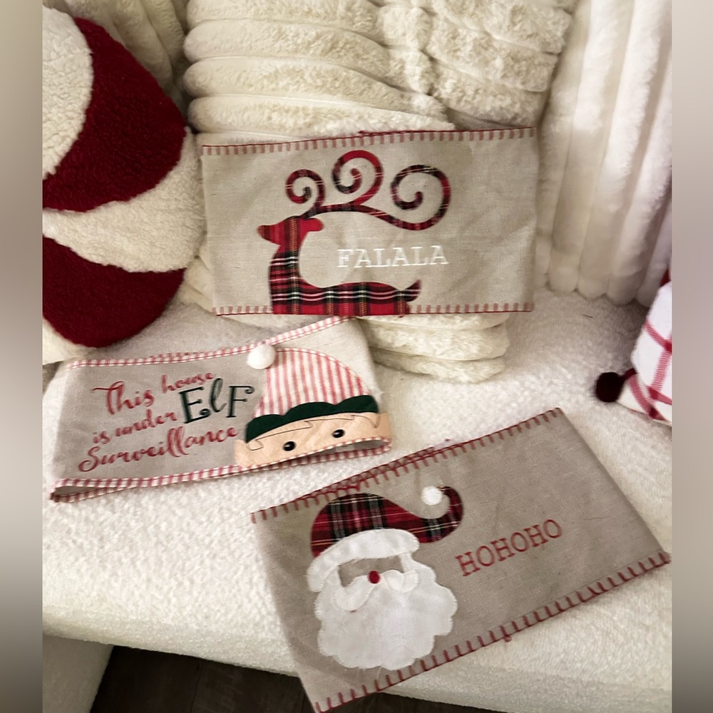 Mud pie pillow wrap